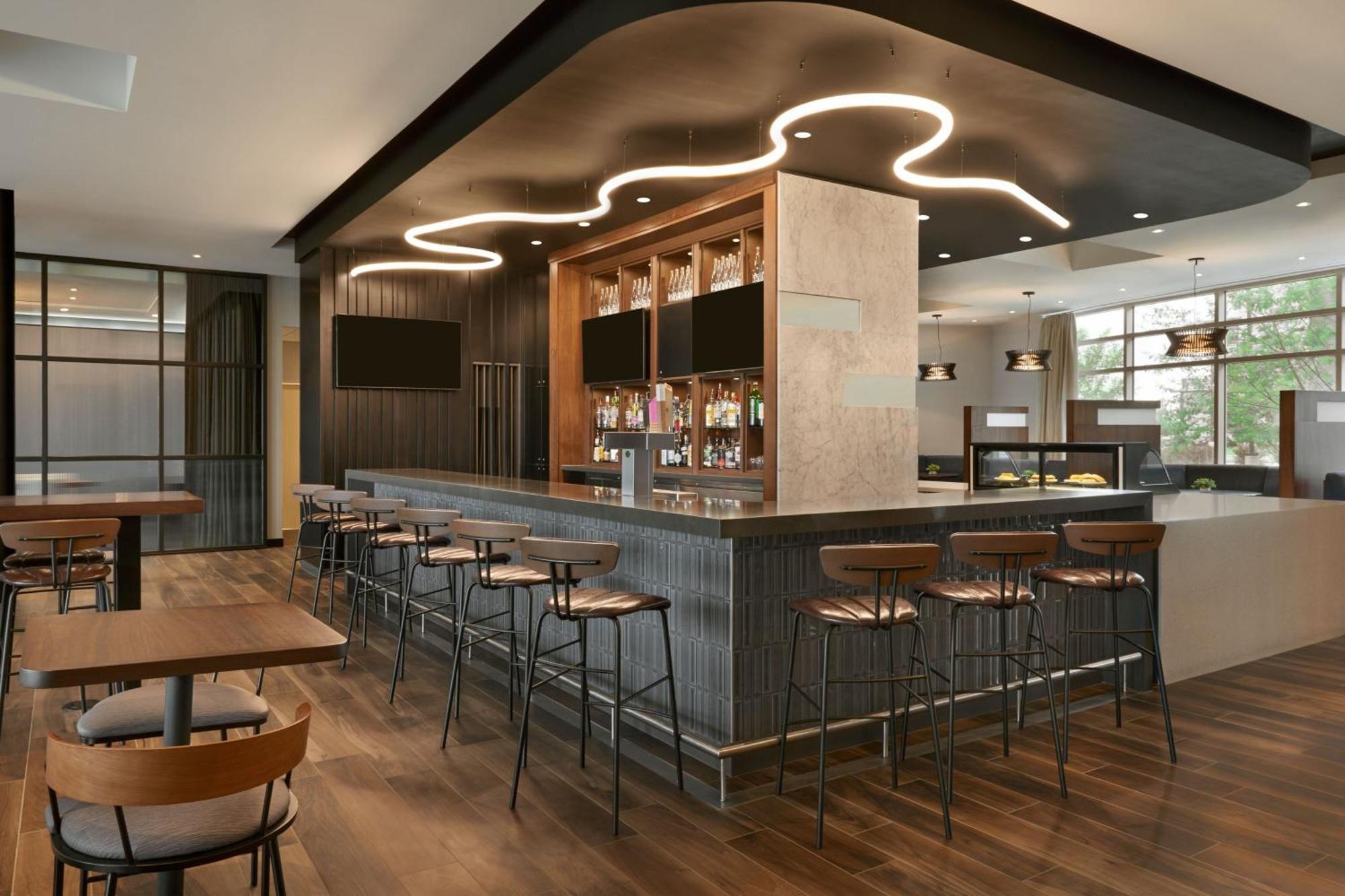 Residence Inn By Marriott Calgary Airport YYC Exterior foto