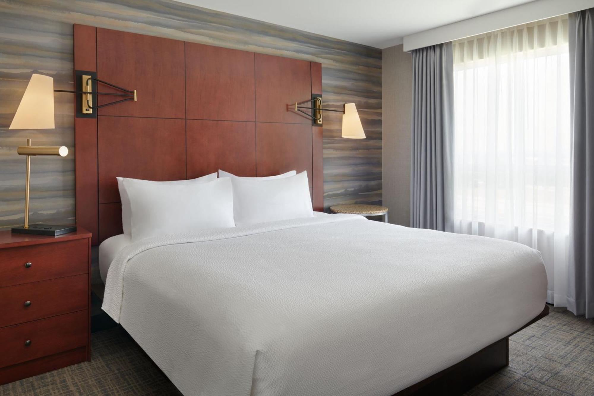 Residence Inn By Marriott Calgary Airport YYC Exterior foto