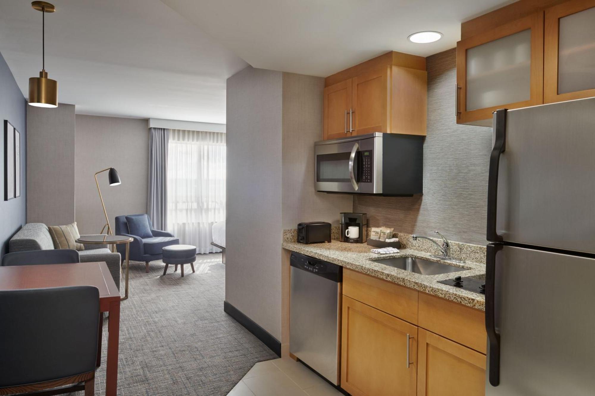 Residence Inn By Marriott Calgary Airport YYC Exterior foto