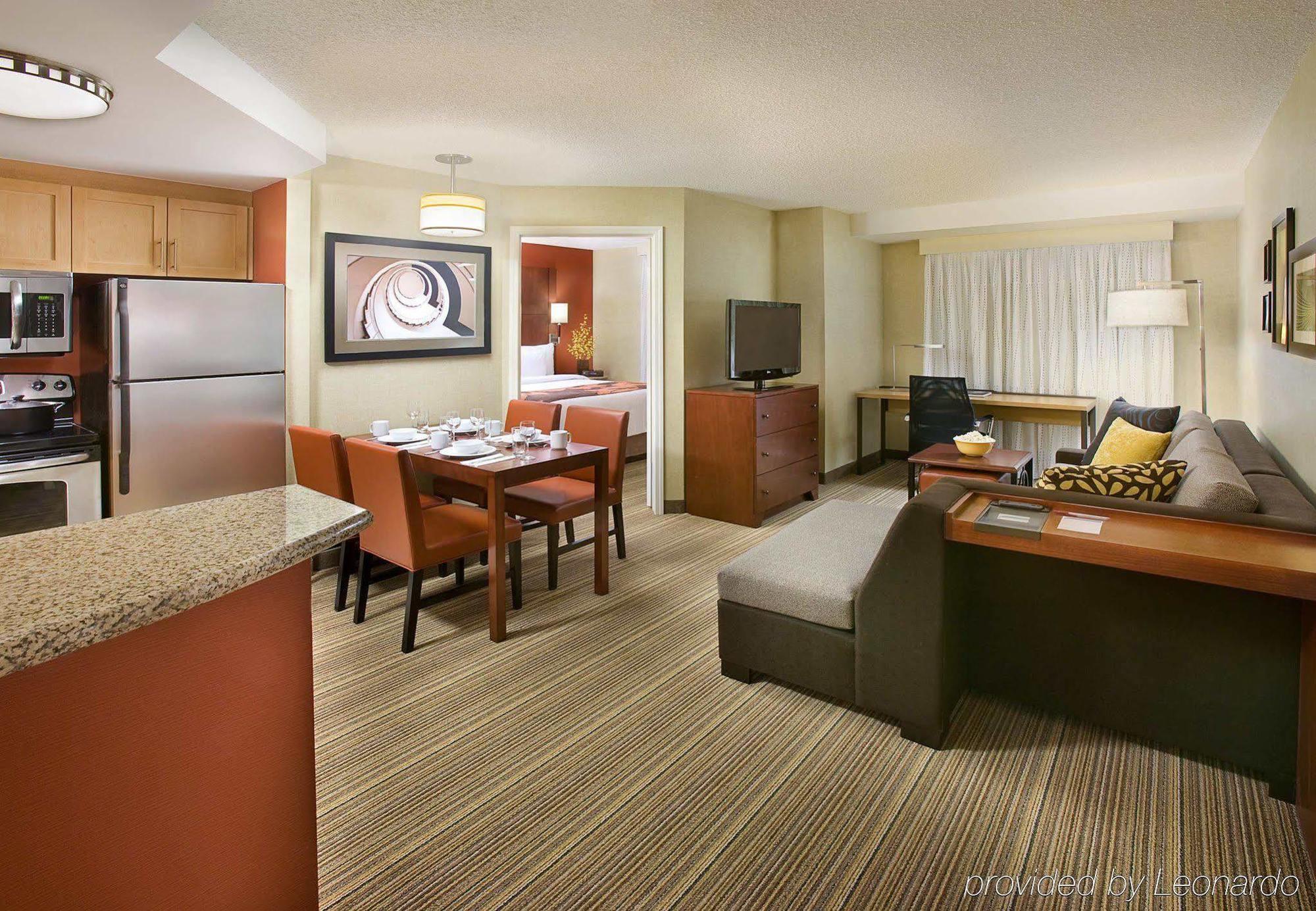 Residence Inn By Marriott Calgary Airport YYC Exterior foto